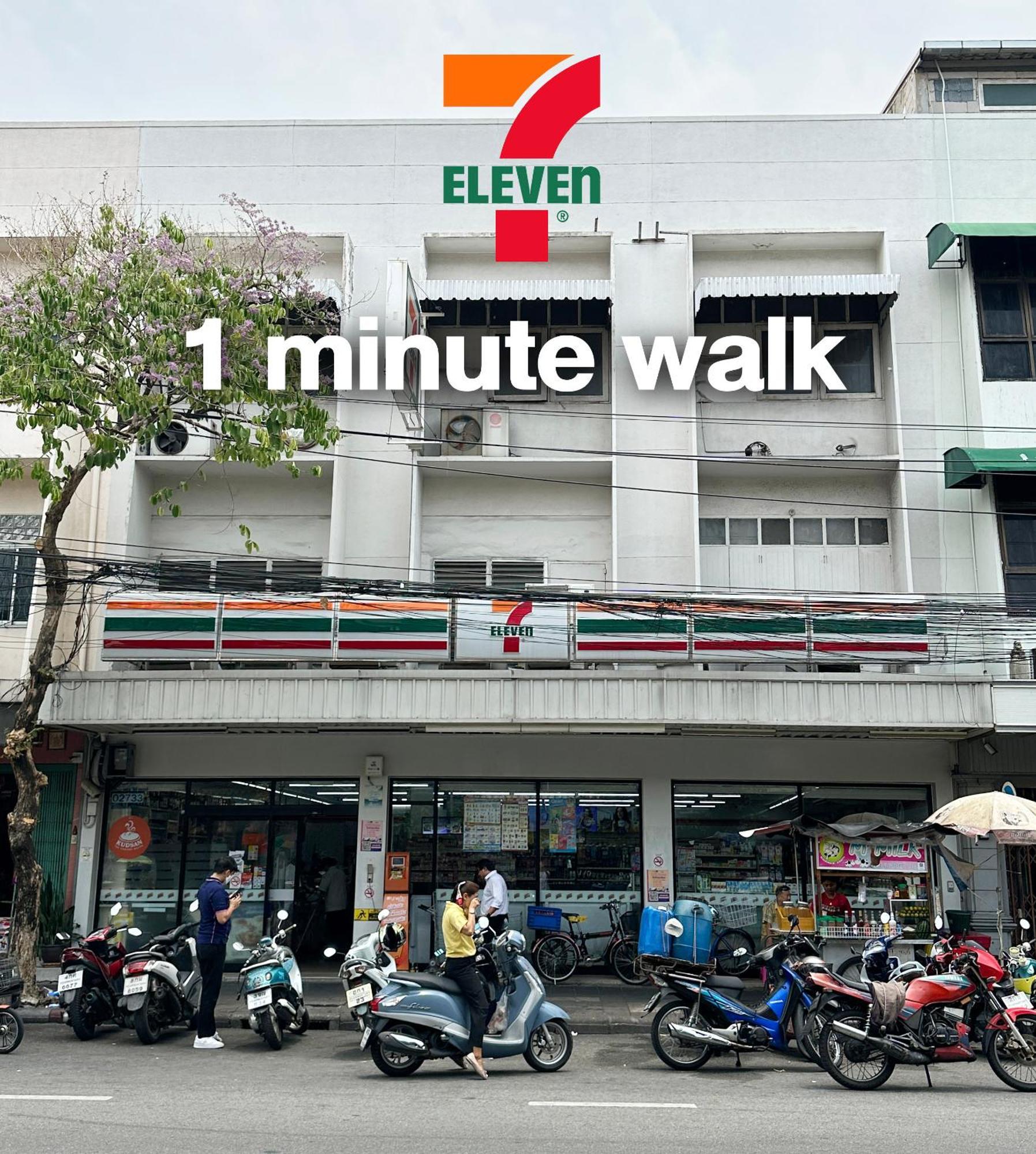 Belivin99 Residence Chinatown Bangkok Bagian luar foto